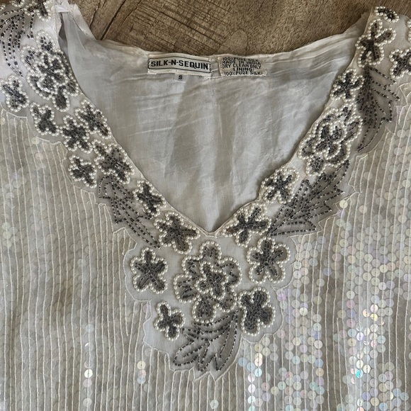 Vintage silk N sequin beaded dress.100% silk EUC Elegant Cream FloralEmbellished - Picture 2 of 8